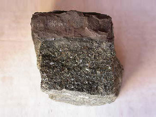 河南輝綠巖制砂機(jī)價(jià)格怎么樣？