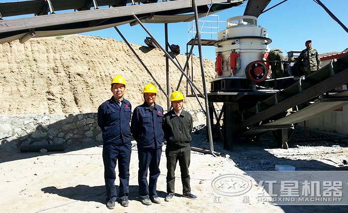 制砂機廠家生產(chǎn)出來的圓錐破碎機 制砂機廠家生產(chǎn)出來的圓錐破碎機