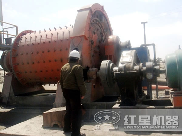 球磨機生產現(xiàn)場