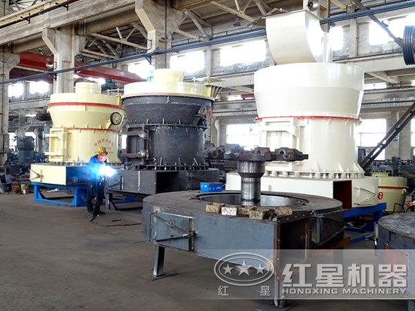 超細磨粉機生產(chǎn)車間 超細磨粉機生產(chǎn)車間