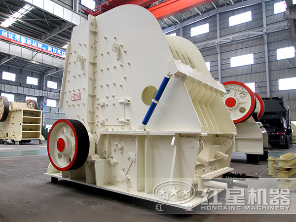 想要高產(chǎn)穩(wěn)產(chǎn)優(yōu)產(chǎn)——選擇反擊式破碎機，演繹一出破碎好戲