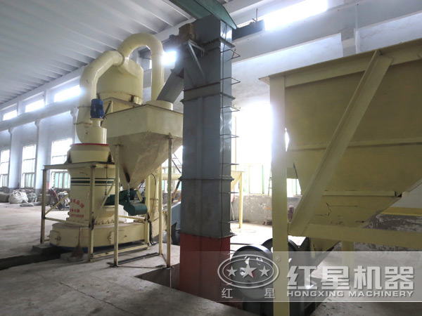 磨粉現(xiàn)場實(shí)拍 磨粉現(xiàn)場實(shí)拍