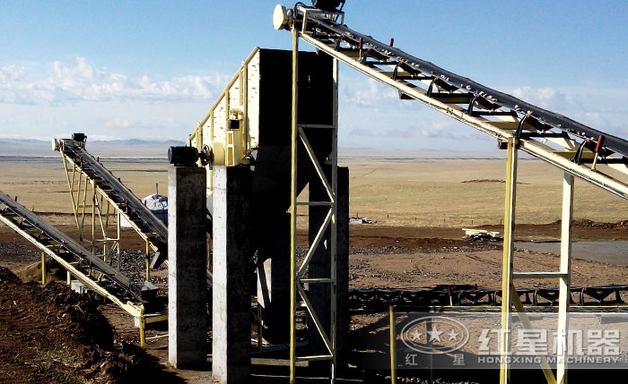 振動篩沙機還是可移動的好，流動作業(yè)隨時轉場