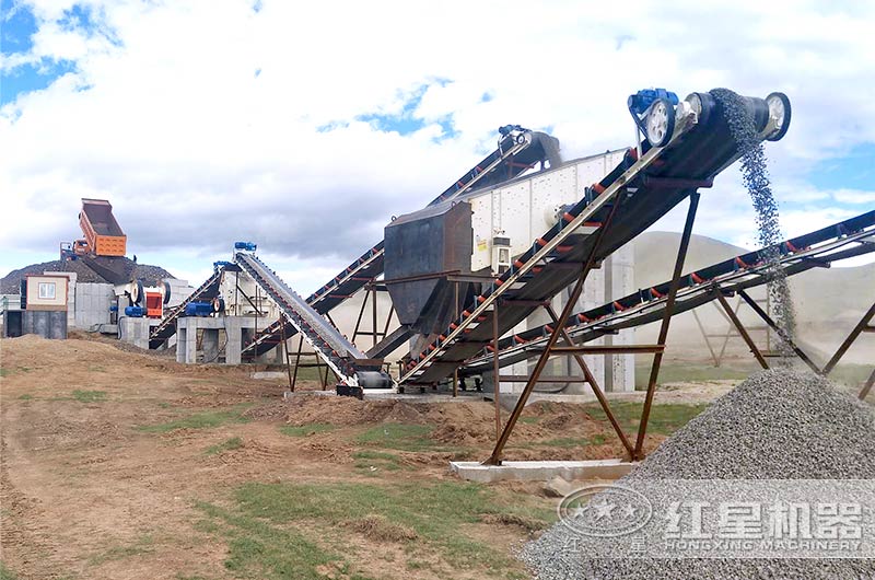 破碎設(shè)備生產(chǎn)現(xiàn)場(chǎng) 破碎設(shè)備生產(chǎn)現(xiàn)場(chǎng)