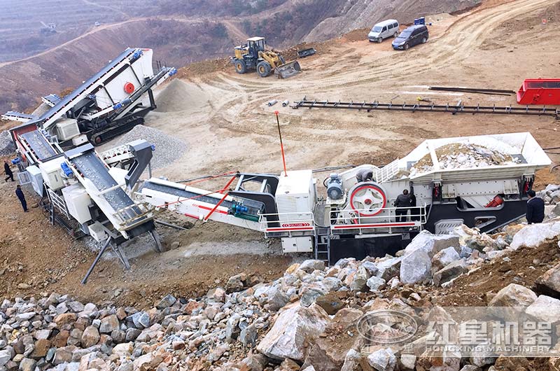 多臺(tái)履帶式砂石生產(chǎn)線(xiàn)現(xiàn)場(chǎng)實(shí)拍 多臺(tái)履帶式砂石生產(chǎn)線(xiàn)現(xiàn)場(chǎng)實(shí)拍