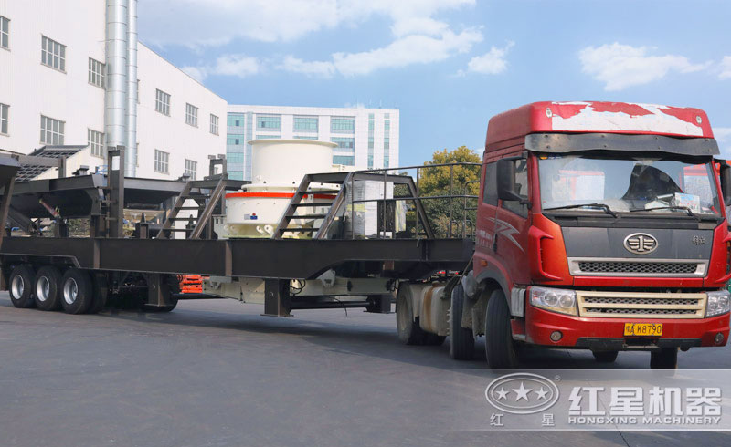 移動制砂機(jī)發(fā)貨現(xiàn)場實(shí)拍 移動制砂機(jī)發(fā)貨現(xiàn)場實(shí)拍