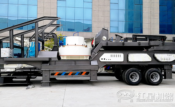 輪胎移動鵝卵石制沙機設備實景 輪胎移動鵝卵石制沙機設備實景