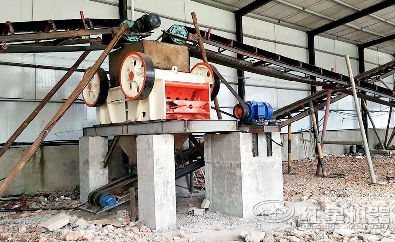 邊角料加工現(xiàn)場 邊角料加工現(xiàn)場