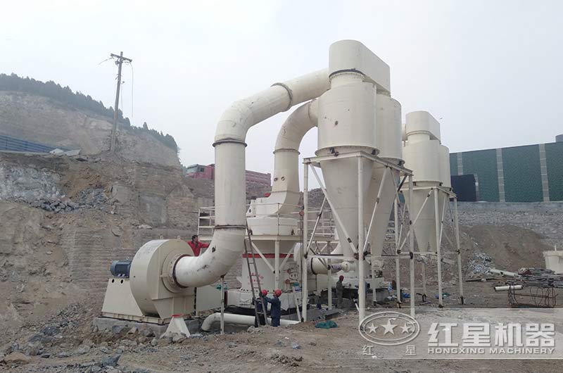 粉磨設備加工重晶石生產現場 粉磨設備加工重晶石生產現場