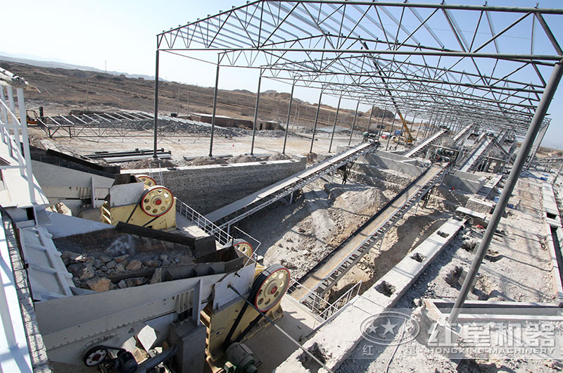 河北大型石料生產(chǎn)線(xiàn)現(xiàn)場(chǎng)一角 河北大型石料生產(chǎn)線(xiàn)現(xiàn)場(chǎng)一角