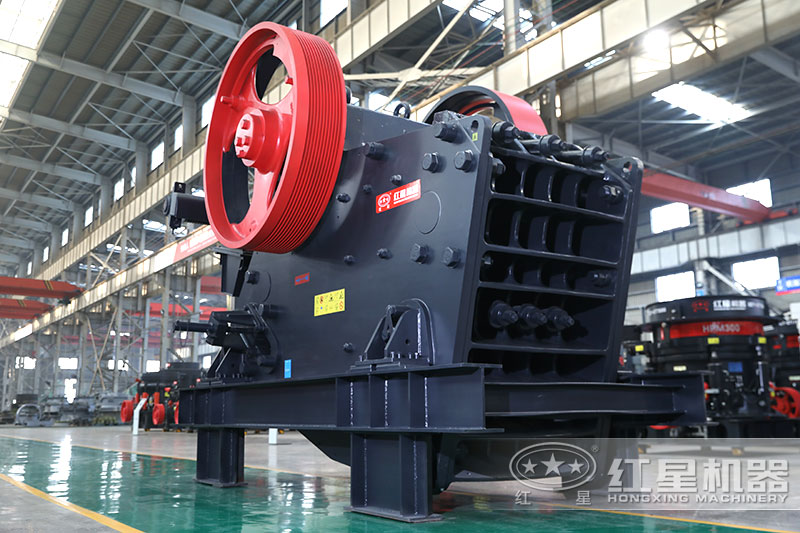 打鵝卵石用什么破碎機(jī)？全套設(shè)備多少錢一套