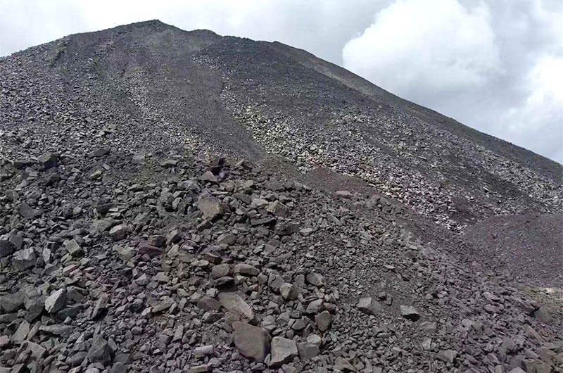 煤矸石有何用途？小型煤矸石粉碎機(jī)多少錢一臺(tái)？