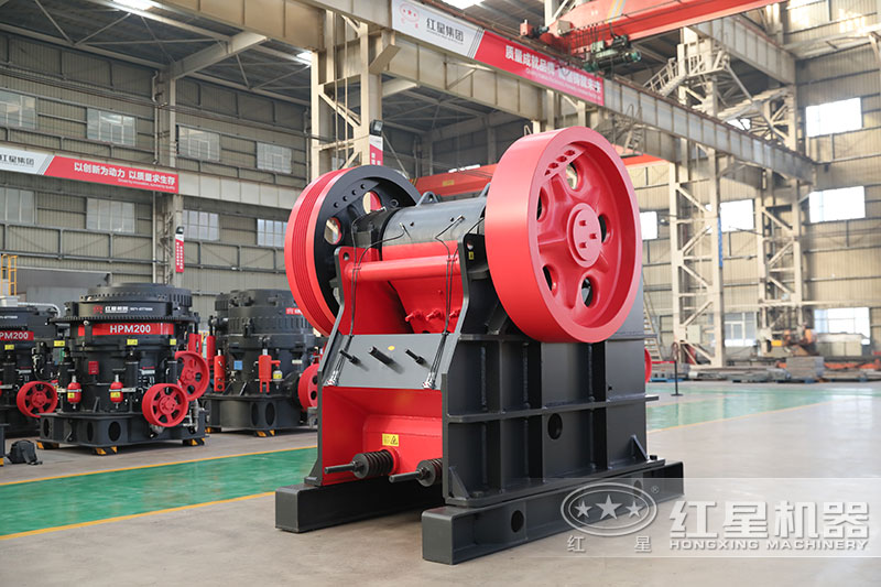 大塊石頭破碎機(jī)一天能碎多少噸石子？有幾種類型？價(jià)格多少