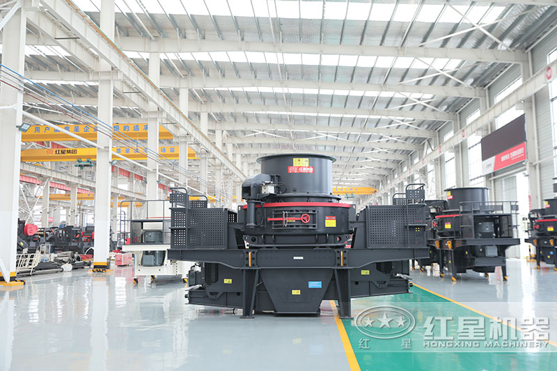 把石頭磨成沙子的磨砂機(jī)價(jià)格、產(chǎn)量是多少