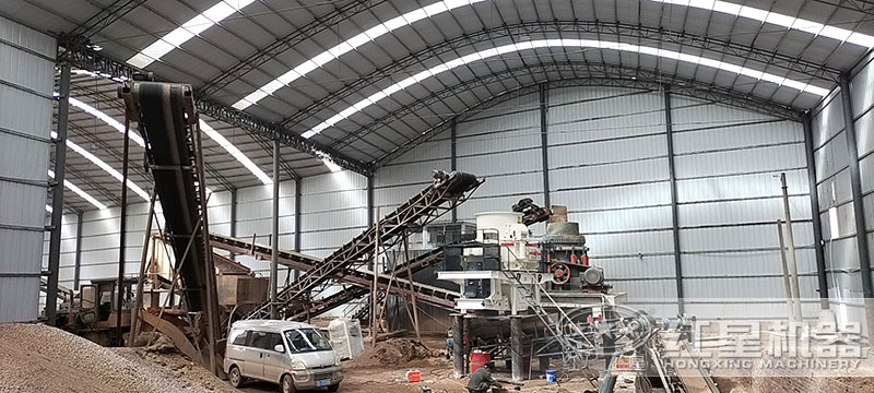 碎沙機(jī)設(shè)備多少錢一套，一天能生產(chǎn)多少？