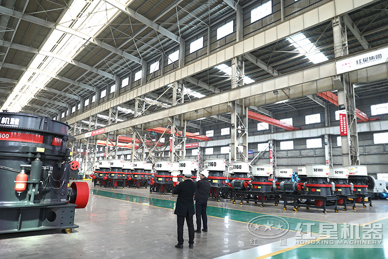 毛石破碎機(jī)價(jià)格實(shí)惠,客戶來紅星考察 毛石破碎機(jī)價(jià)格實(shí)惠,客戶來紅星考察